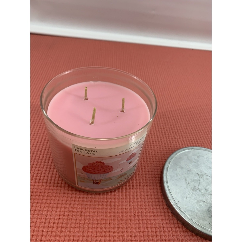 Bath & Body Works Pink Petal Tea Cake 3 Wick Candle 14.5 Oz - Picture 3 of 4